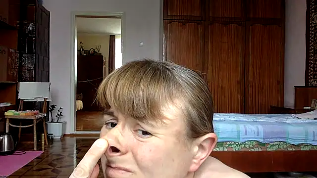 Snapshot of KlavdiaPetrivna chatting on July 7, 2026, 9:24 am KlavdiaPetrivna online show from July 7, 2026, 9:24 am