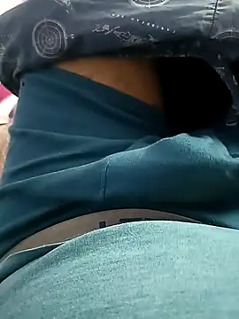 Snapshot of nikindian2024 chatting on December 22, 2025, 4:59 pm nikindian2024 online show from December 22, 2025, 4:59 pm