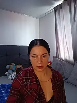 Snapshot of renata_hot1 chatting on June 30, 2026, 7:04 pm renata hot1 online show from June 30, 2026, 7:04 pm