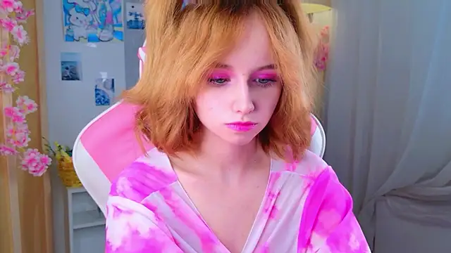 b4by LoL1 online show from May 18, 2026, 1:06 pm