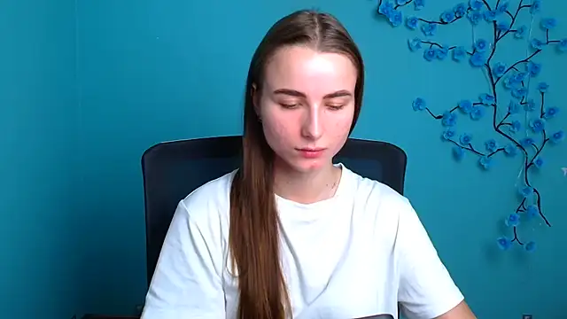 Snapshot of Eva_Janee chatting on June 23, 2026, 5:49 am Eva Janee online show from June 23, 2026, 5:49 am
