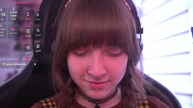 juliapie online show from June 16, 2026, 11:02 am