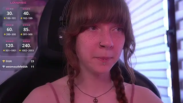 juliapie online show from June 25, 2026, 1:48 pm