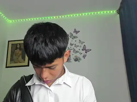 horny pair online show from August 8, 2026, 9:39 pm