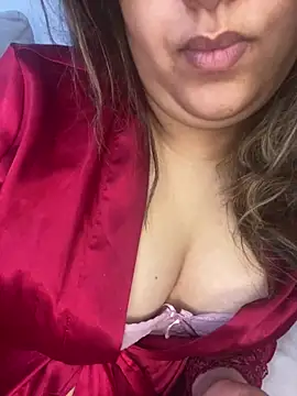yassminsexy22 online show from May 23, 2026, 1:59 pm