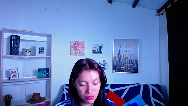 Sian  1 online show from December 5, 2024, 12:44 pm