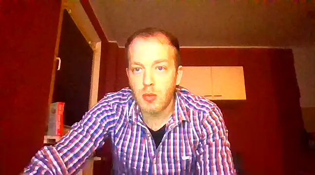 Henner33 online show from January 8, 2025, 6:41 pm