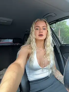Snapshot of Devill_Angel_ chatting on July 19, 2026, 10:52 am Devill Angel online show from July 19, 2026, 10:52 am