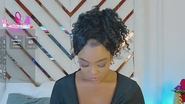 Lola King online show from May 22, 2026, 3:57 am