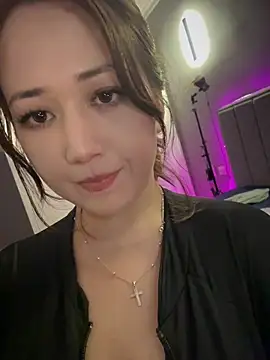 Snapshot of JoyFulLicss chatting on July 2, 2026, 7:31 pm JoyFulLicss online show from July 2, 2026, 7:31 pm