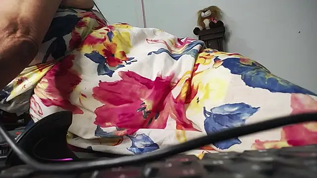 Snapshot of DominaLeona chatting on December 3, 2024, 10:29 pm DominaLeona online show from December 3, 2024, 10:29 pm