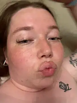 Snapshot of Blush_Lolaa chatting on July 7, 2026, 9:19 pm Blush Lolaa online show from July 7, 2026, 9:19 pm