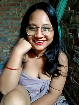 Snapshot of Cuterinki chatting on June 16, 2026, 6:43 pm Cuterinki online show from June 16, 2026, 6:43 pm