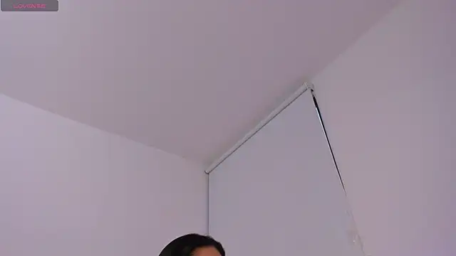 Snapshot of ZarianaEvanz chatting on May 26, 2026, 11:01 pm ZarianaEvanz online show from May 26, 2026, 11:01 pm