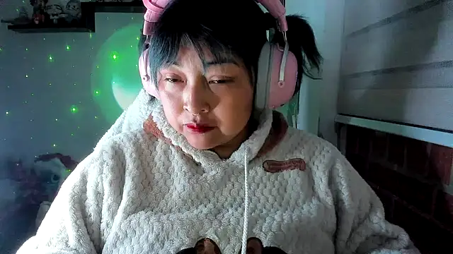 Snapshot of Shaddycute_ chatting on June 11, 2026, 3:26 am Shaddycute online show from June 11, 2026, 3:26 am