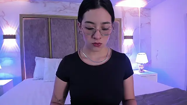 Susa1userma  online show from May 14, 2026, 11:50 am