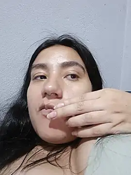 Hellen Alex online show from June 25, 2026, 2:32 pm