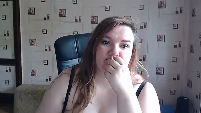 TasyaBigTTs online show from July 11, 2026, 9:12 am
