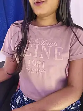 yhona darling online show from May 28, 2026, 1:30 pm