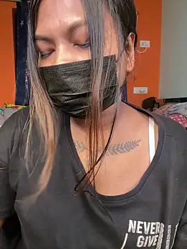 Hot Urvi online show from June 11, 2026, 5:22 pm
