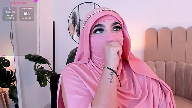  malih  online show from June 5, 2026, 1:28 pm