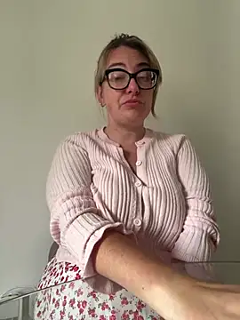 Miss Stassi online show from June 2, 2026, 8:49 am