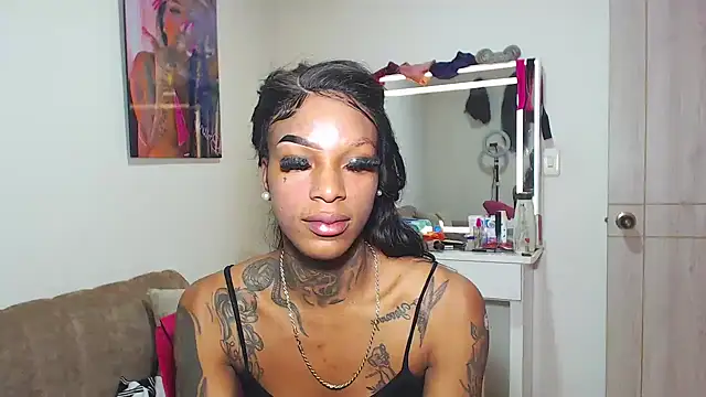 Snapshot of badgirls_cx chatting on April 25, 2026, 1:25 pm badgirls cx online show from April 25, 2026, 1:25 pm