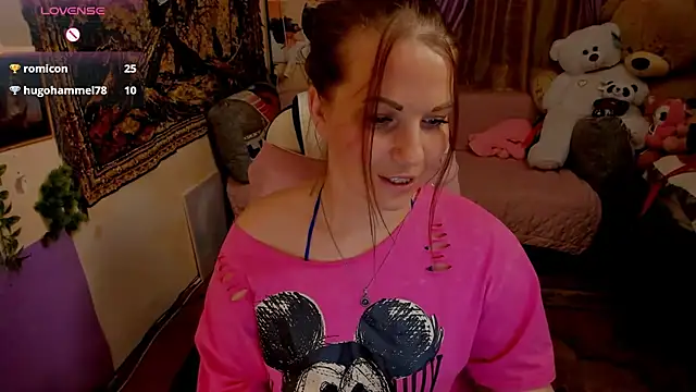 Snapshot of masha19981 chatting on July 20, 2026, 6:43 pm masha19981 online show from July 20, 2026, 6:43 pm