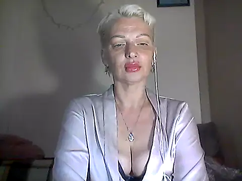 Snapshot of MaryJane441 chatting on June 17, 2026, 8:21 pm MaryJane441 online show from June 17, 2026, 8:21 pm