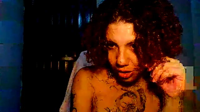 Submersidollx online show from May 13, 2026, 11:55 pm