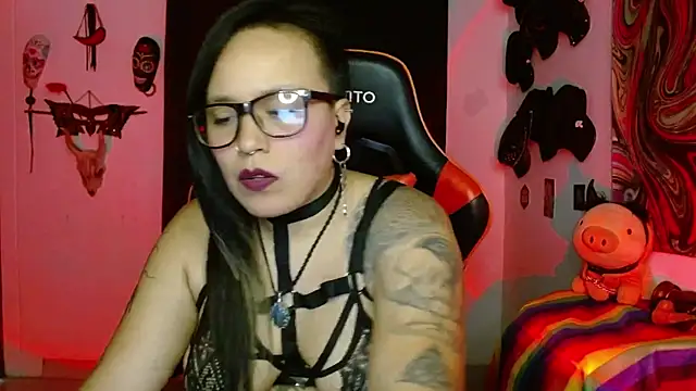 LilithSharon online show from June 1, 2026, 7:15 pm