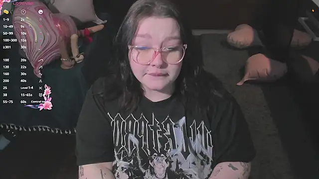 LilyBelll online show from February 14, 2026, 10:06 pm