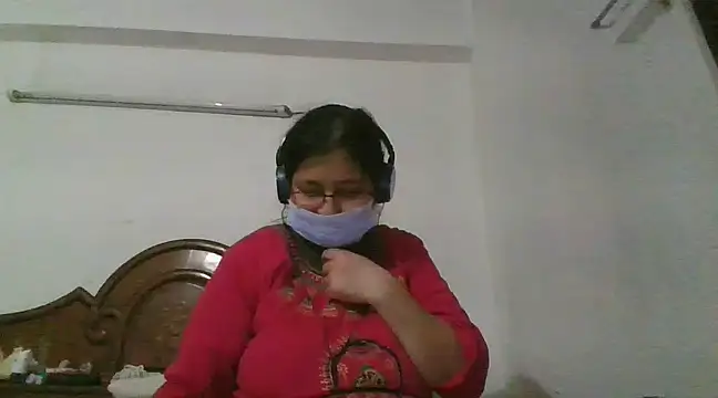 cutiecatty21 online show from March 20, 2025, 1:26 pm