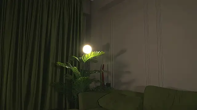 Snapshot of EnchantedIvy chatting on June 17, 2026, 7:37 pm EnchantedIvy online show from June 17, 2026, 7:37 pm