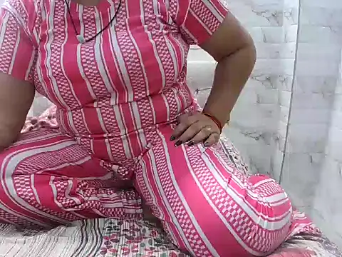 Snapshot of bhabhi_jaan11 chatting on May 5, 2026, 9:56 pm bhabhi jaan11 online show from May 5, 2026, 9:56 pm