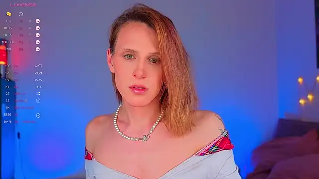  yourFoxy  online show from April 28, 2026, 8:36 pm