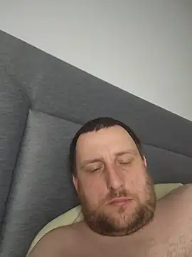 Snapshot of HE-M123 chatting on May 31, 2026, 12:08 am HE-M123 online show from May 31, 2026, 12:08 am