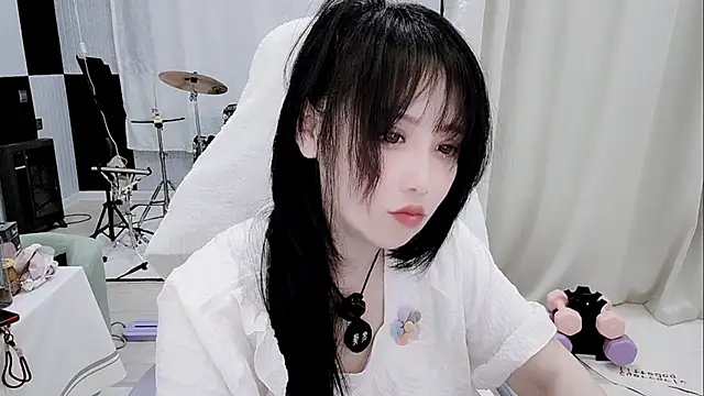 Vaness-a online show from June 10, 2026, 5:12 pm