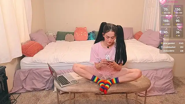 pinkocean3 online show from June 27, 2026, 5:51 pm