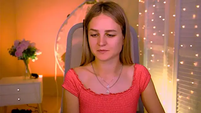 DeboraLarson online show from July 19, 2026, 3:43 am