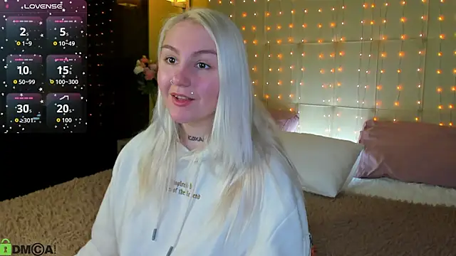Snapshot of Debbie_Taylor chatting on May 18, 2026, 4:46 pm Debbie Taylor online show from May 18, 2026, 4:46 pm