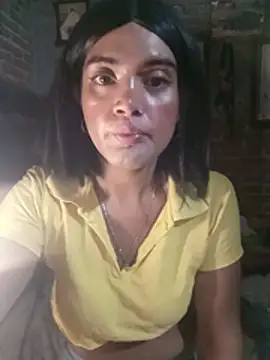 yovana13 online show from August 7, 2026, 12:34 am