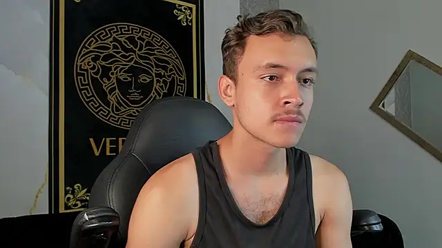 Desmon Clark online show from January 4, 2025, 11:59 pm