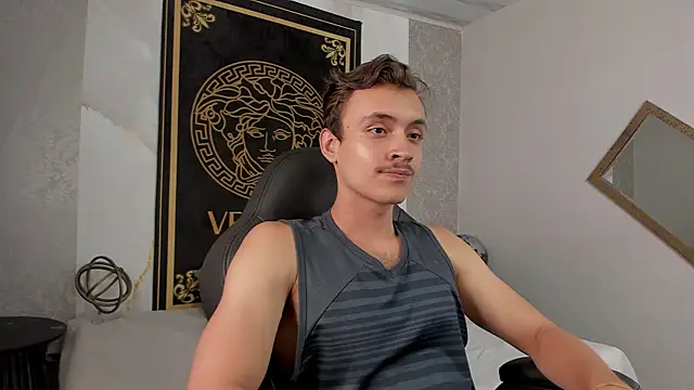 Desmon Clark online show from February 9, 2025, 11:46 pm