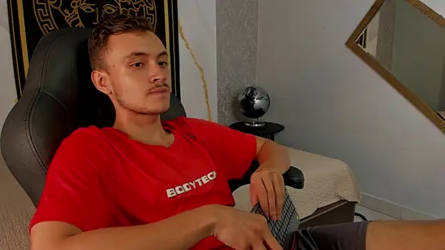 Desmon Clark online show from March 7, 2025, 1:42 am