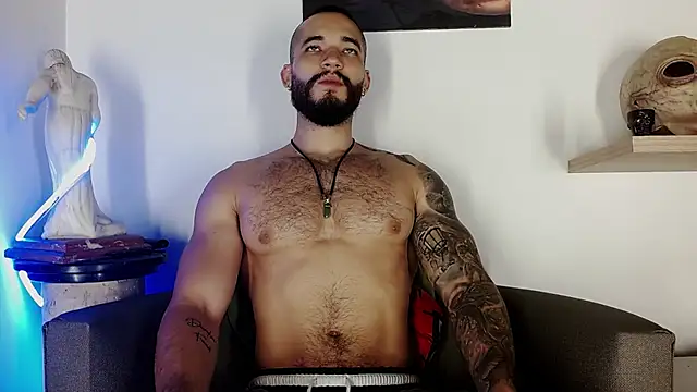 Morgann jones online show from June 24, 2026, 1:43 pm