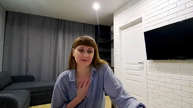Daniella Lorente online show from May 15, 2026, 11:56 pm
