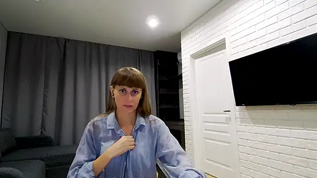 Snapshot of Daniella_Lorente chatting on July 8, 2026, 11:20 pm Daniella Lorente online show from July 8, 2026, 11:20 pm