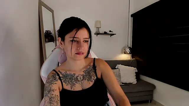 yenny garcia online show from July 16, 2026, 3:40 pm