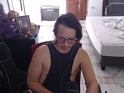 Snapshot of Pit_xxz chatting on July 9, 2026, 4:44 pm Pit xxz online show from July 9, 2026, 4:44 pm